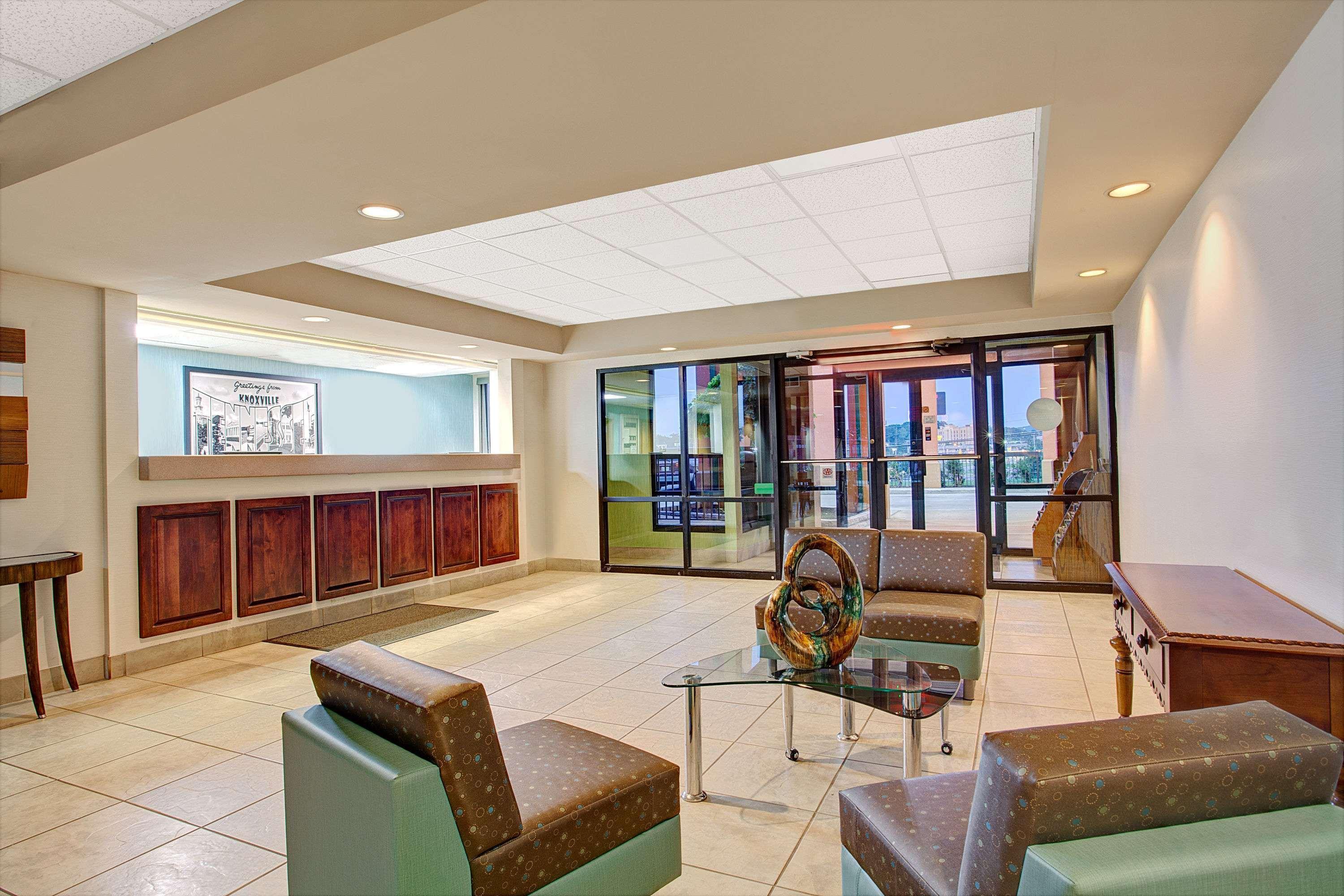 Super 8 By Wyndham Knoxville East Luaran gambar